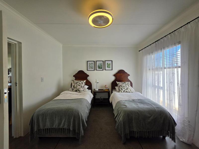 2 Bedroom Property for Sale in Lampiesbaai Western Cape